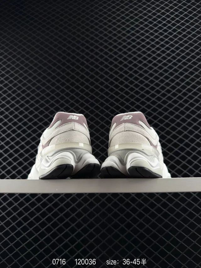 New Balance 9060 Tênis chunky bege e rosa 4