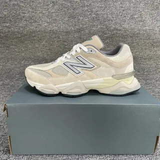 New Balance 9060 Bege Cinza Tênis Chunky