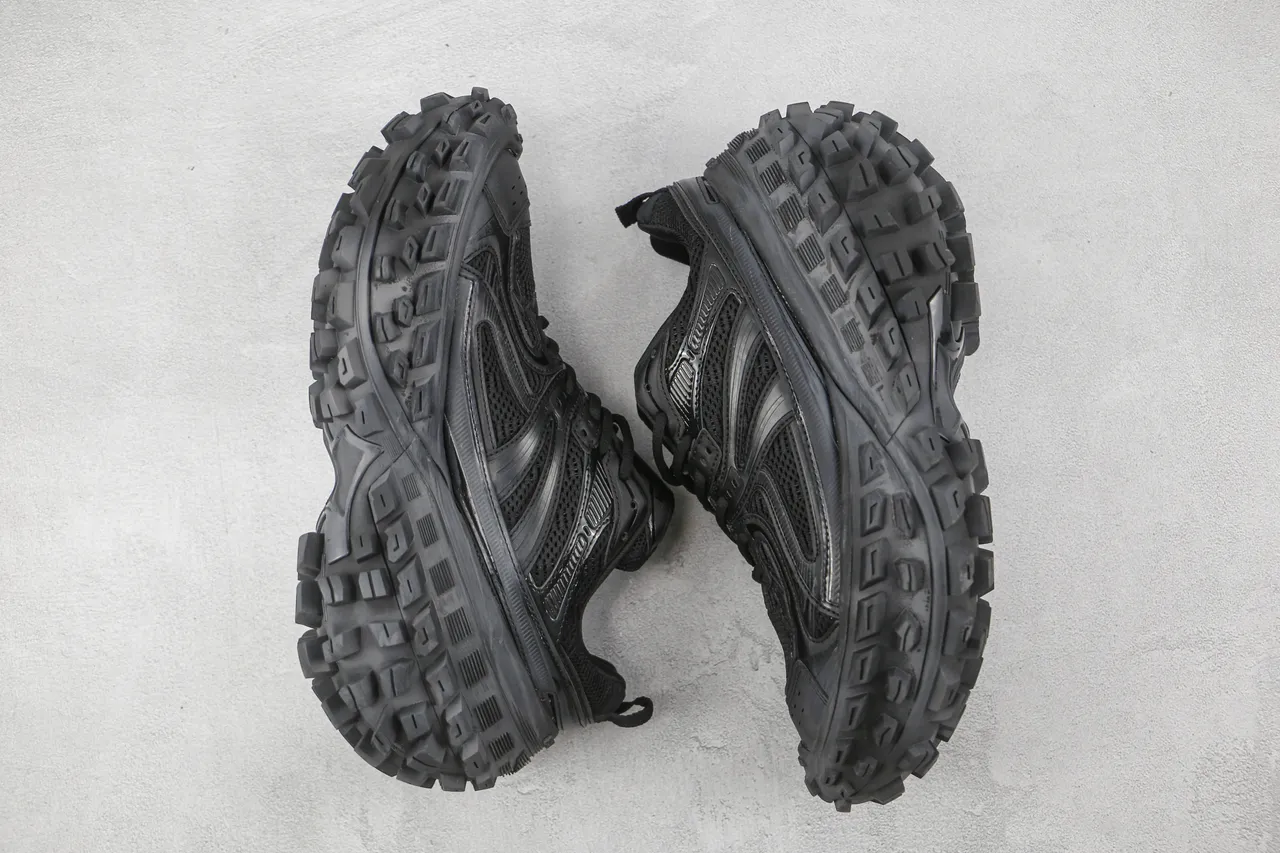 New Balance 9060 কালো চংকি স্নিকার 2