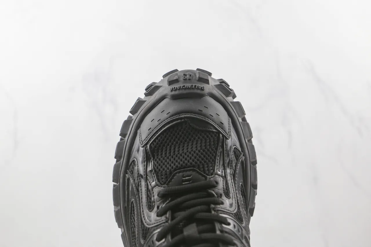 New Balance 9060 কালো চংকি স্নিকার 6