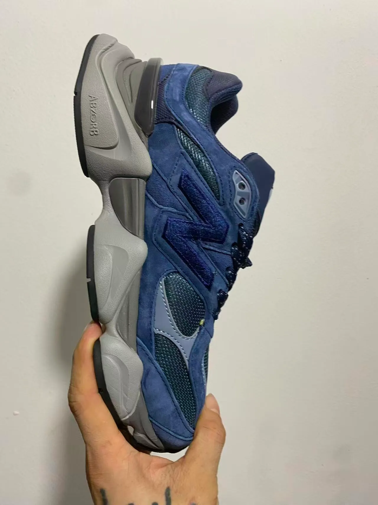 New Balance 9060 Chaussures Chunky en Daim et Maille Bleu 3