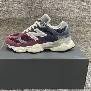 New Balance 9060 Tênis com sola grossa bordeaux, navy e cinza