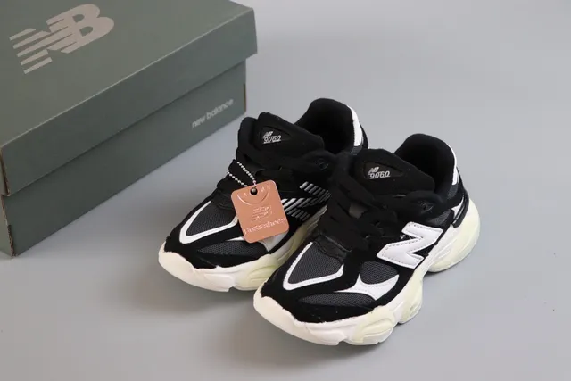 New Balance 9060 Navy Beige Chunky Sneakers 10