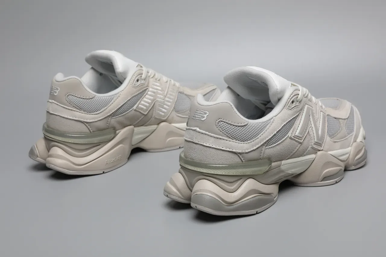 New Balance 9060 Off-White حذاء رياضي للأسلوب الحياة 3