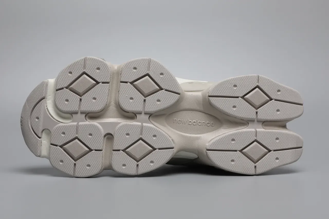 New Balance 9060 Off-White حذاء رياضي للأسلوب الحياة 6