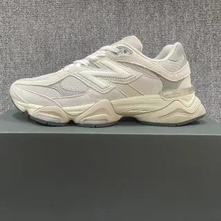 New Balance Zapatillas chunky beige gris con suela multi-capa de malla y ante superior