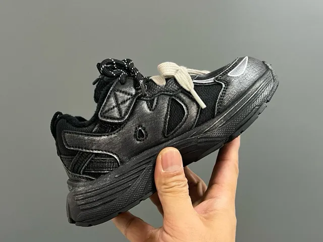 New Balance Black Gray Sole Layered Upper Chunky Sneakers 9