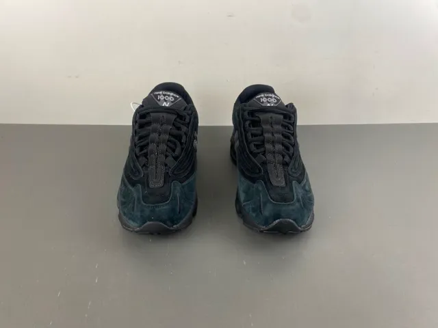 New Balance Black Sculpted Sole Suede And Mesh Upper Chunky Sneakers 11