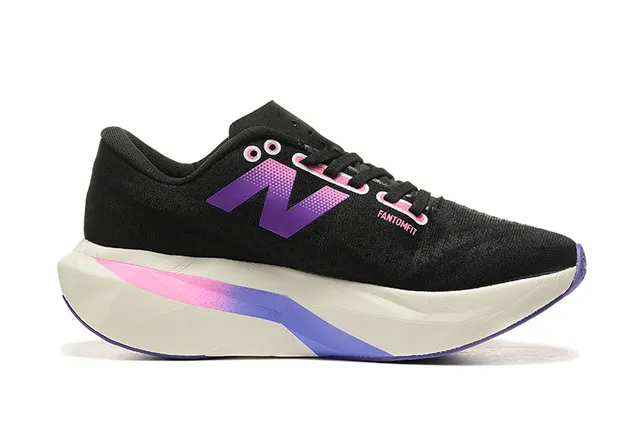 New Balance FuelCell Elite 黑紫色 工程网面鞋面 渐变 N Logo 跑鞋 6