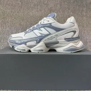 New Balance Gris Violet Sculpté Multicouche Semelle Milieu Brillant Style Patentisé Superpositions Sneakers Chunky