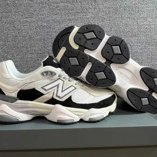 New Balance White Black Midsole Multi-Material Upper Chunky Sneakers
