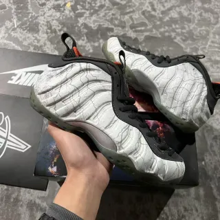نييكي Air Foamposite One كراكل أبيض أسود حذاء لايف ستايل سنيكرز