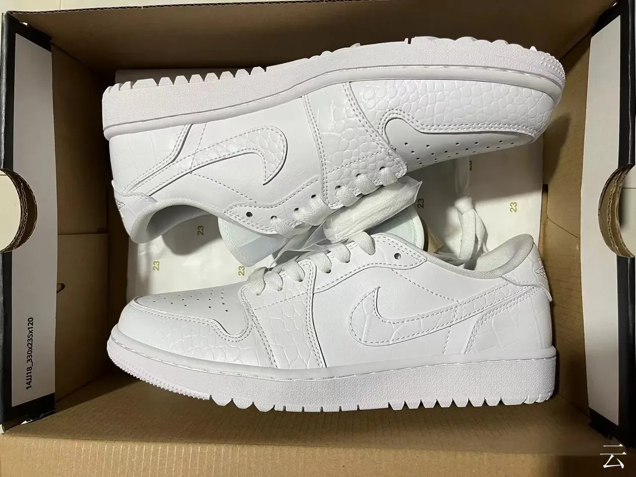 Nike Air Force 1 Zapatillas Lifestyle de Cuero Todo Blanco con Embossing Croc 6