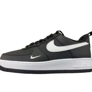Nike Air Force 1 Noir et Blanc Sneakers Lifestyle