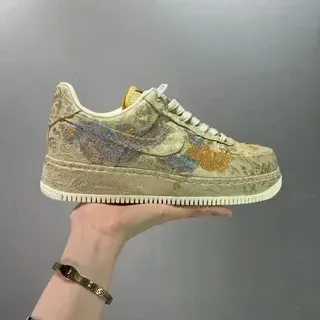 Nike Air Force 1 حذاء رياضي أسلوب حياة مطرز بروكاد بيج