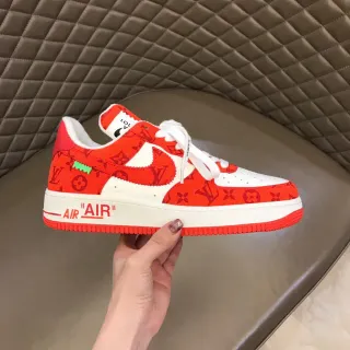 Nike Air Force 1 أحمر طباعة مونوغرام حذاء أسلوب حياة