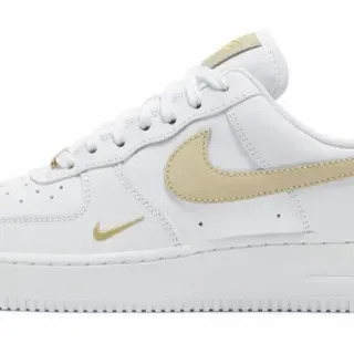 Nike Air Force 1 白金生活方式运动鞋