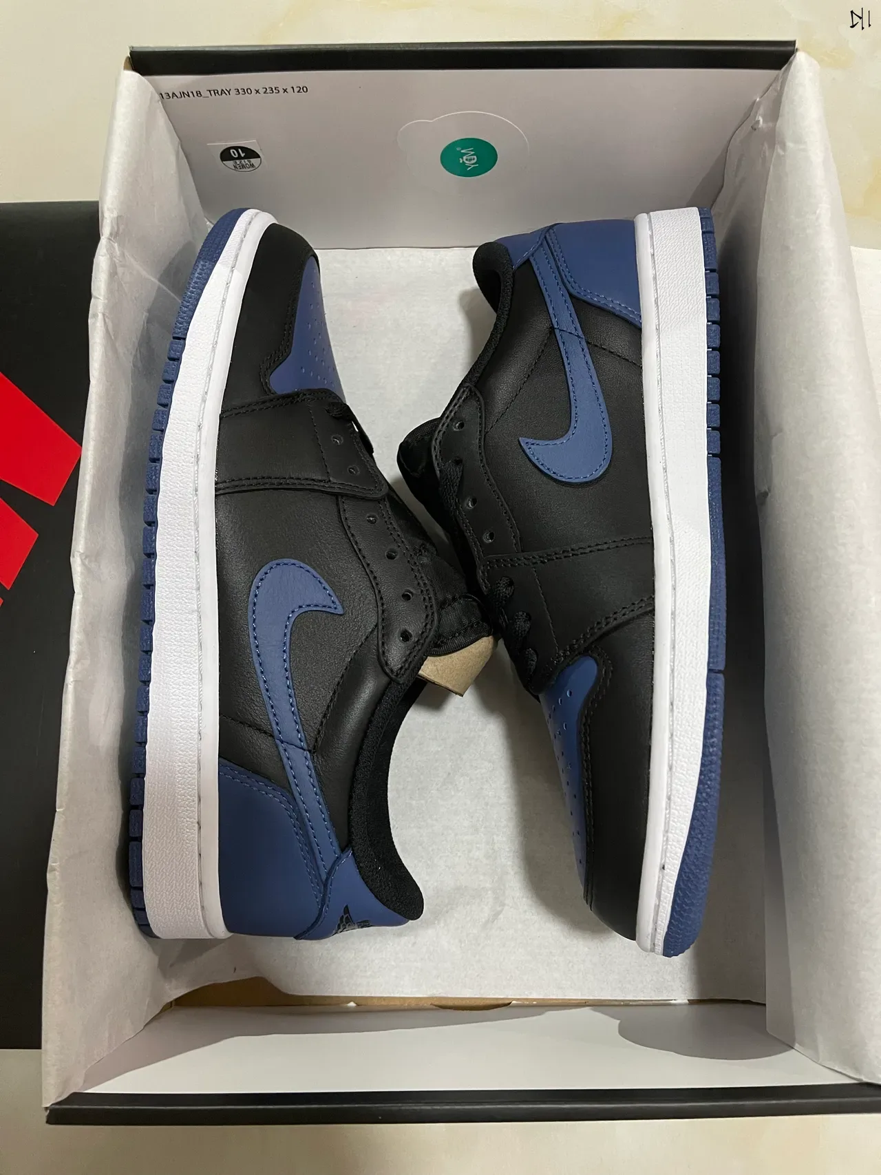 Nike Air Jordan 1 Low Noir Marine Lifestyle Sneakers 7