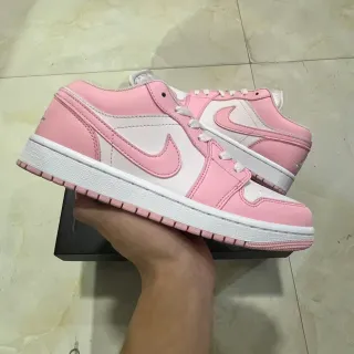 Nike Air Jordan 1 Low أحذية أسلوب حياة وردي وأبيض