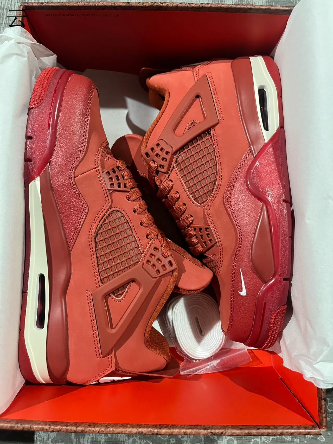 Nike Air Jordan 4 মনোক্রোম্যাটিক রেড বাস্কেটবল জুতো 10
