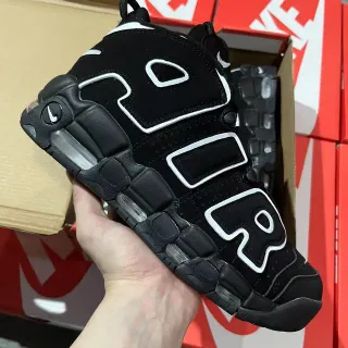 Nike Air More Uptempo 黑白篮球鞋