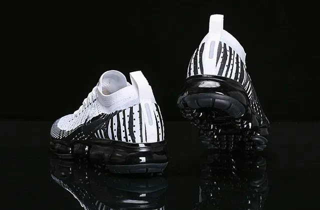 Nike Air VaporMax Flyknit 白黑生活休闲鞋 12