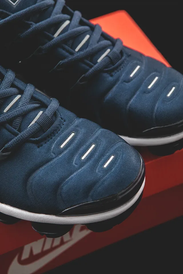 Nike Air VaporMax Plus Navy Lifestyle Sneakers 4