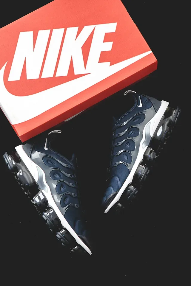 Nike Air VaporMax Plus Navy Lifestyle Sneakers 7