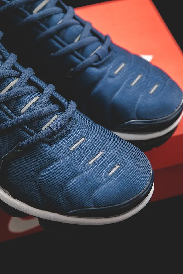 Nike Air VaporMax Plus Navy Lifestyle Sneakers 10