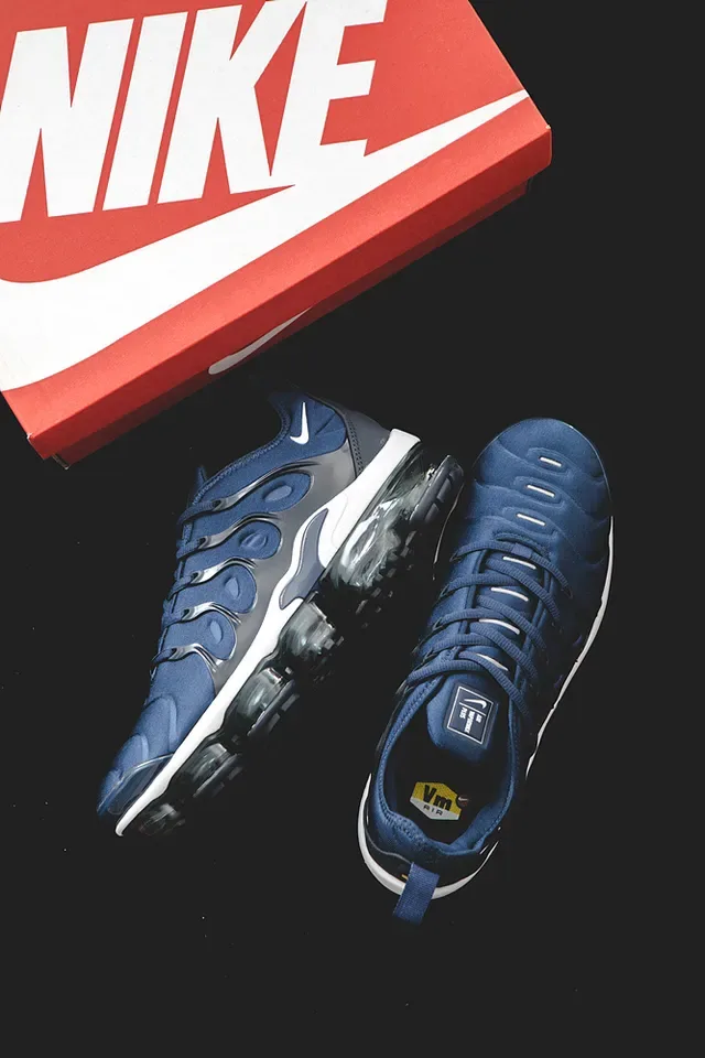 Nike Air VaporMax Plus Navy Lifestyle Sneakers 11