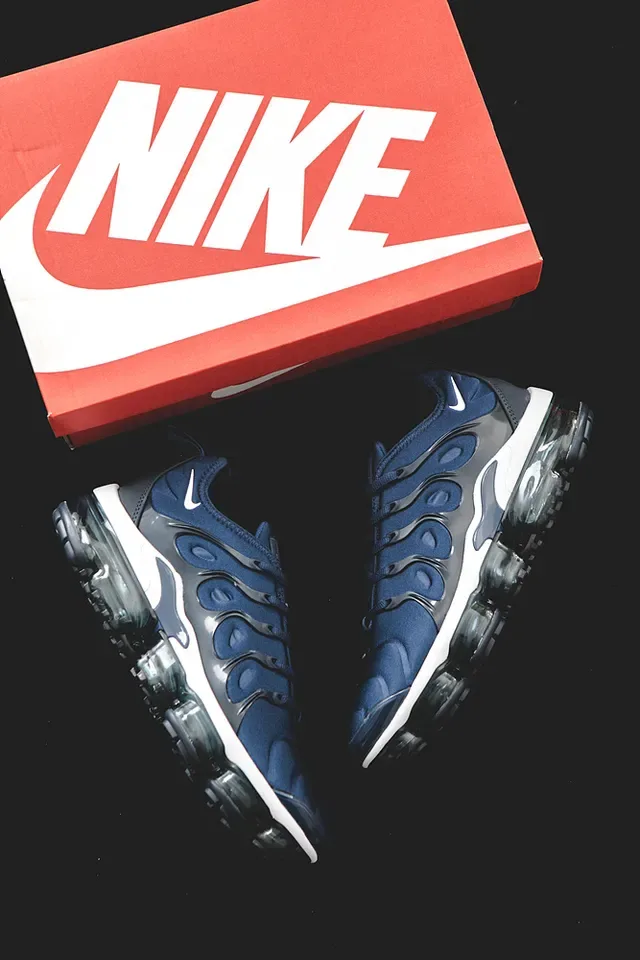 Nike Air VaporMax Plus Navy Lifestyle Sneakers 13