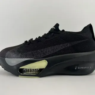 Nike Air Zoom Alphafly 3 काली हल्की पीली रनिंग जूते