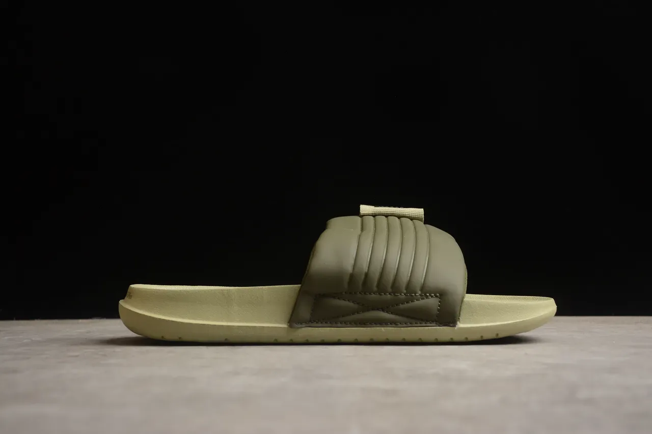 Nike Army Green Beige 模压泡沫鞋底 宽织物带拖鞋 12