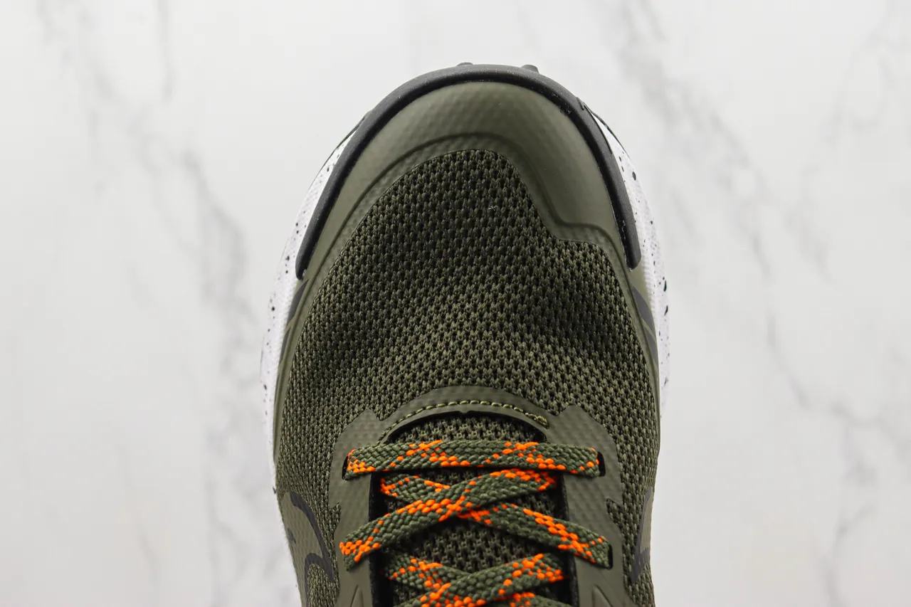 Zapatillas de correr Nike con upper de malla en color Army Green Orange con impermeabilización GORE-TEX 6