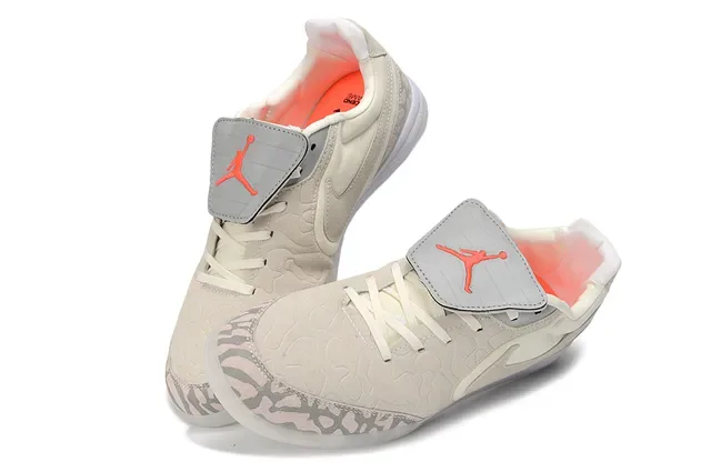 Nike 米色粉色 无鞋带 带扣 大象印花 叠加 运动鞋 3