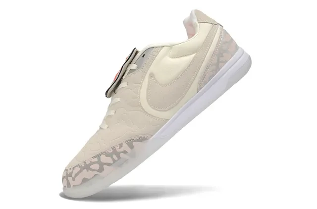 Nike 米色粉色 无鞋带 带扣 大象印花 叠加 运动鞋 5