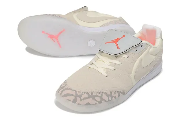 Nike 米色粉色 无鞋带 带扣 大象印花 叠加 运动鞋 6