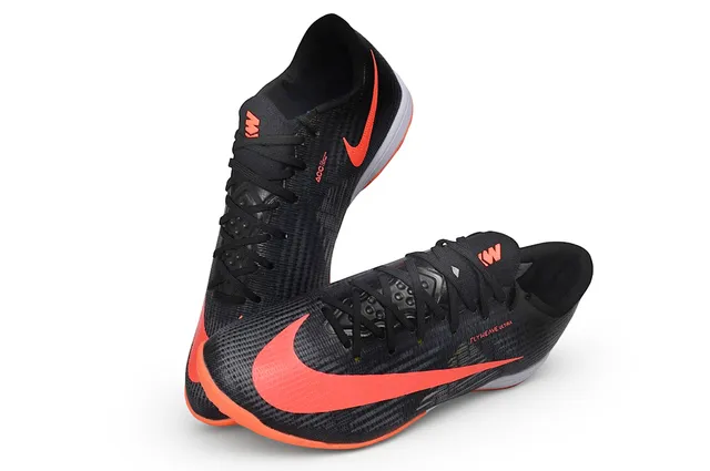 Nike Black Orange Flyweave Knit Upper Low-Cut Collar Turf Soccer Shoes 2