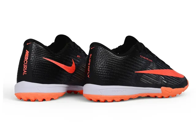 Nike Black Orange Flyweave Knit Upper Low-Cut Collar Turf Soccer Shoes 6