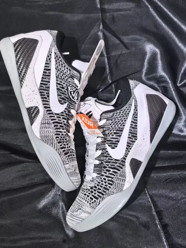 Nike negro blanco Flyknit parte superior fibra de carbono contrafuerte del talón zapatos de baloncesto 2