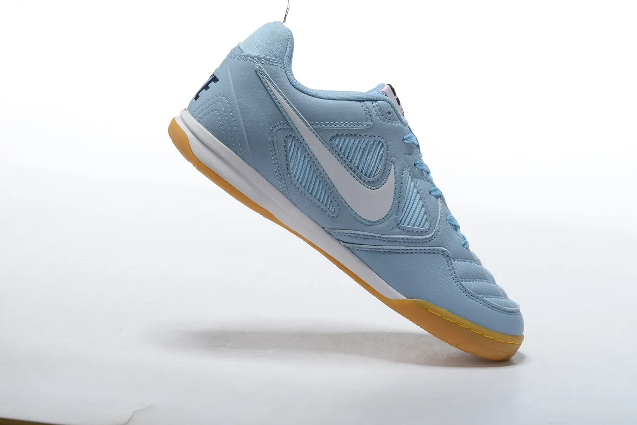 Nike Zapatos de fútbol indoor low-top con upper de cuero-malla híbrido color azul blanco 5