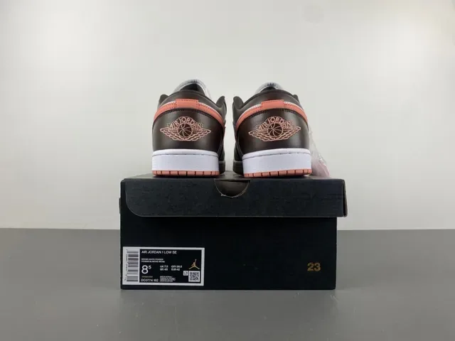 Nike Brown Orange Low-Top Couro e Malha Tênis Lifestyle 17