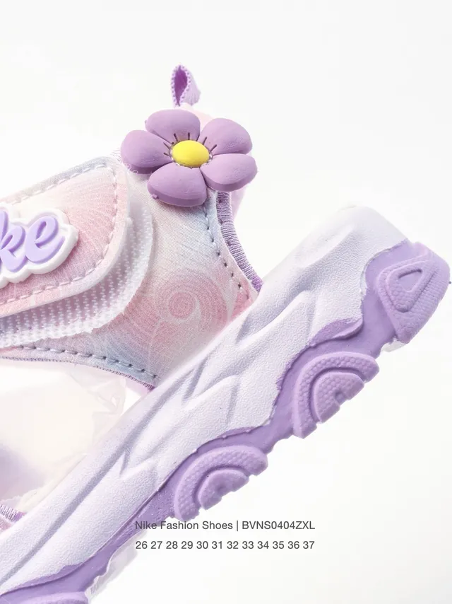 Nike 花卉装饰 多带 粗底 休闲凉鞋 9