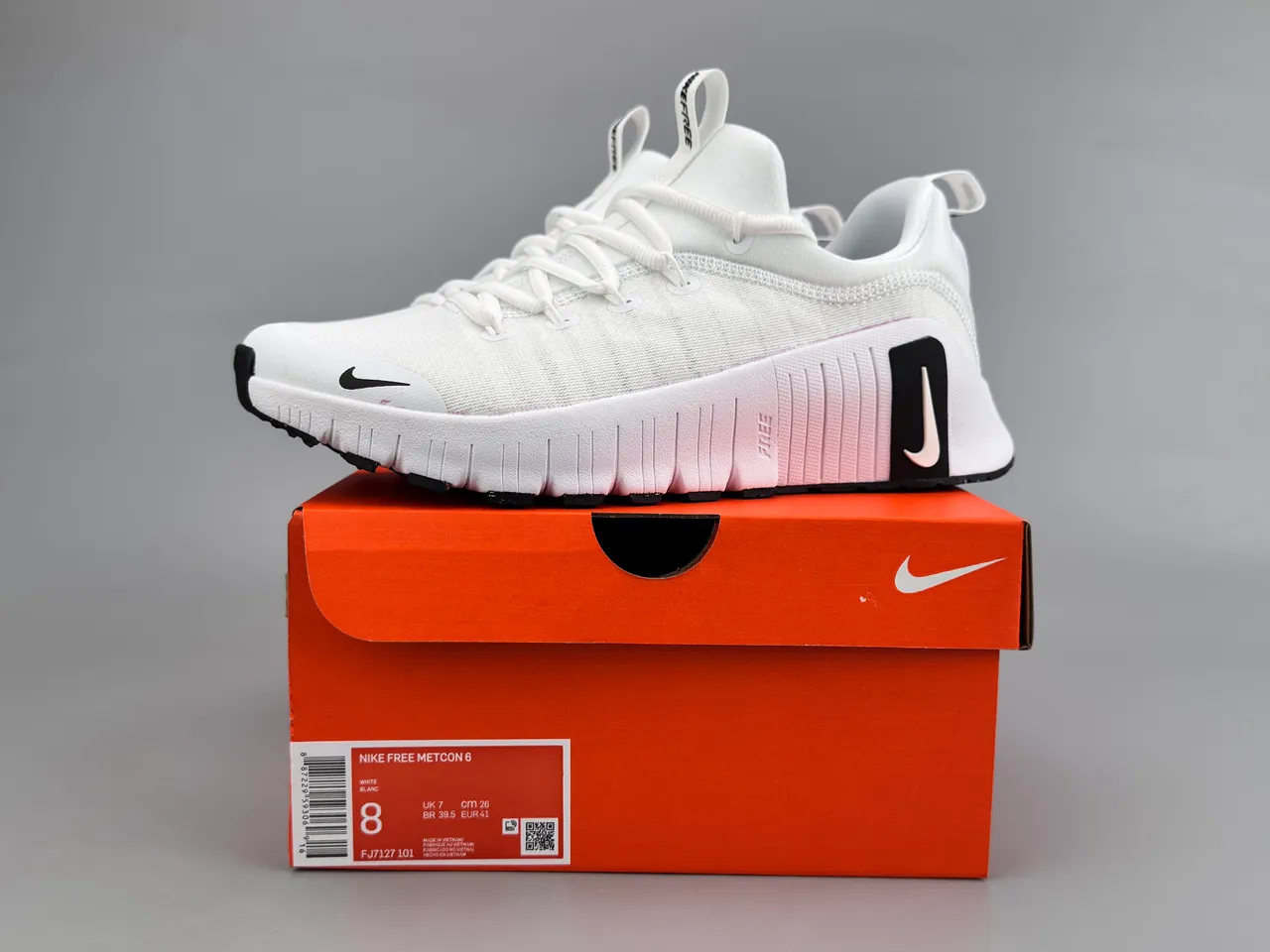 Nike Free White Black Knit Upper Segmented Flex Groove Sole Running Shoes 4