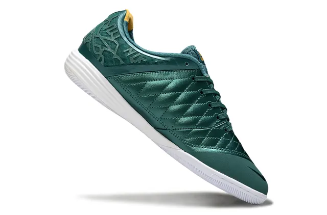 Nike Gold Black أحذية كرة القدم الداخلية مع غطاء أصبع مخملي أعلى صناعي معدني 22