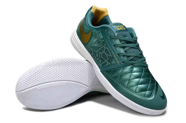 Nike Gold Black أحذية كرة القدم الداخلية مع غطاء أصبع مخملي أعلى صناعي معدني 24
