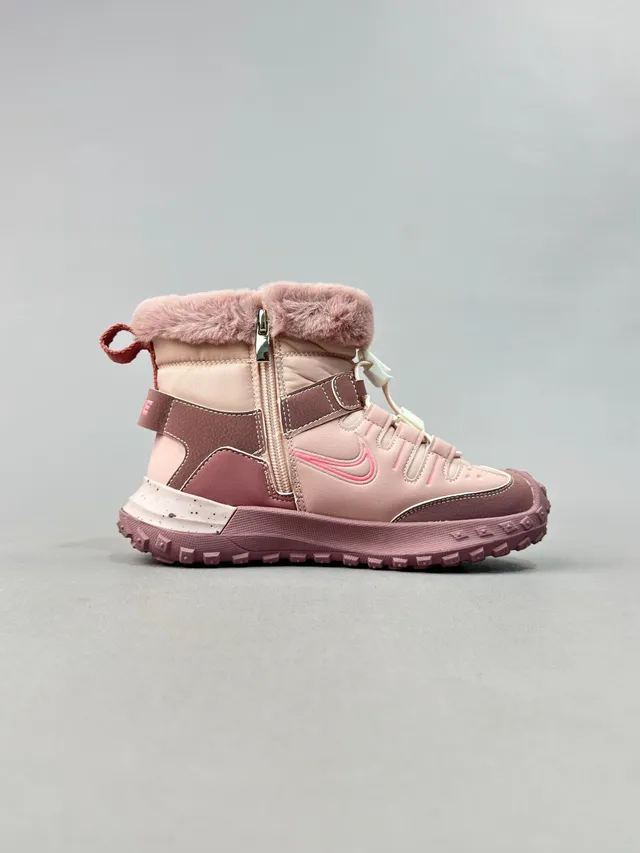 Nike 保暖毛边高帮雪靴 22