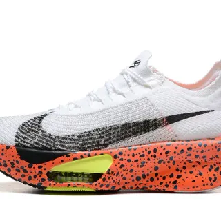 Nike Invincible Run धब्बेदार नारंगी सफेद दौड़ने के जूते