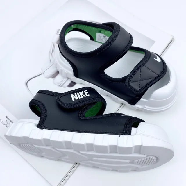 Nike Kids Blue Two-Strap Velcro Casual Sandals 11