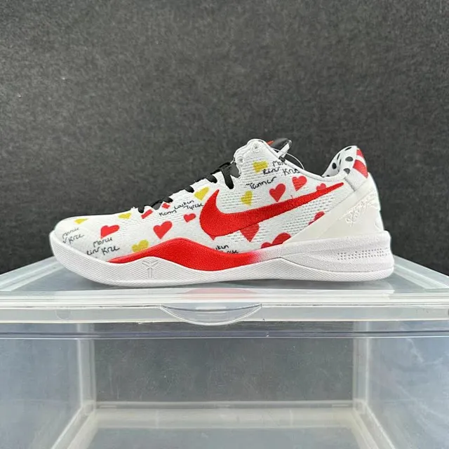 Nike Kobe 8 System Blanc Rouge Cœurs Chaussures de Basketball 2